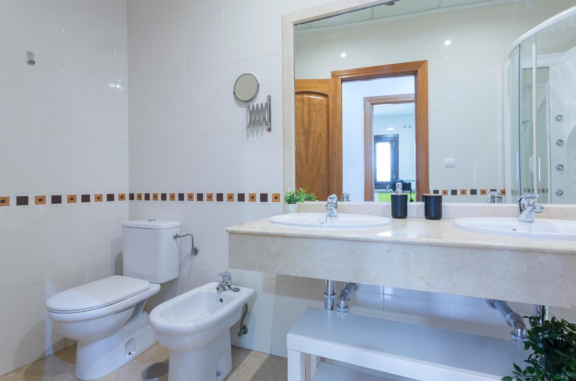 Santa Catalina Patio Andaluz 3 Rooms 塞维利亚 外观 照片